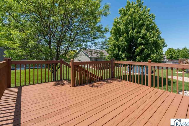 1132 Heron Drive, Mankato, MN 56001