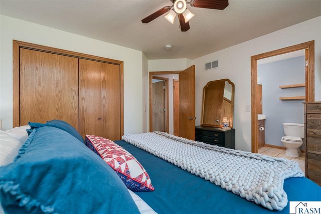 1132 Heron Drive, Mankato, MN 56001