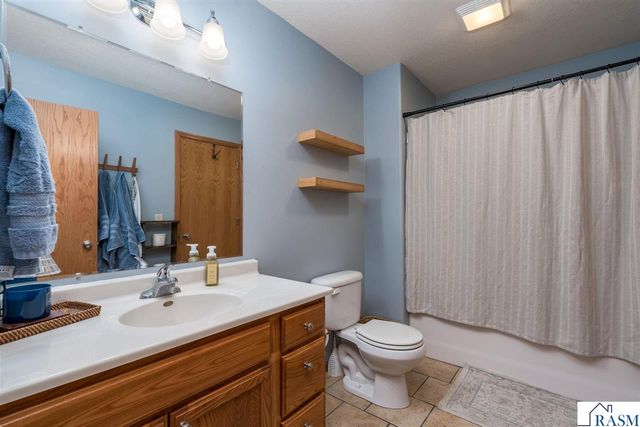 1132 Heron Drive, Mankato, MN 56001