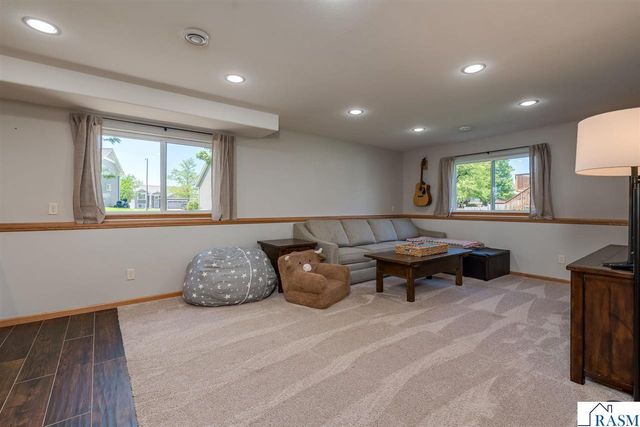 1132 Heron Drive, Mankato, MN 56001