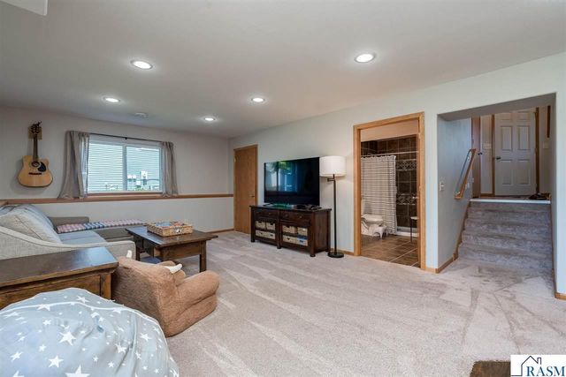 1132 Heron Drive, Mankato, MN 56001