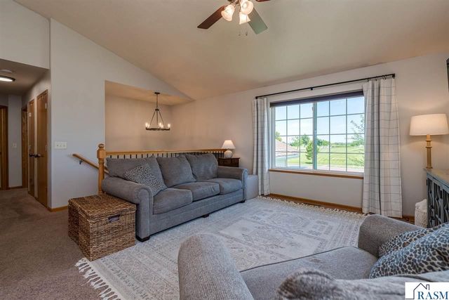 1132 Heron Drive, Mankato, MN 56001