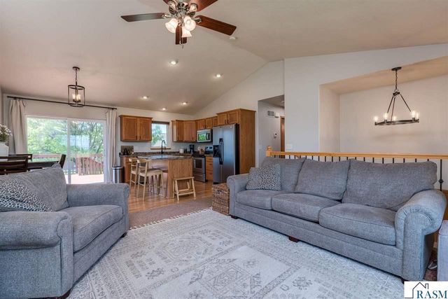 1132 Heron Drive, Mankato, MN 56001