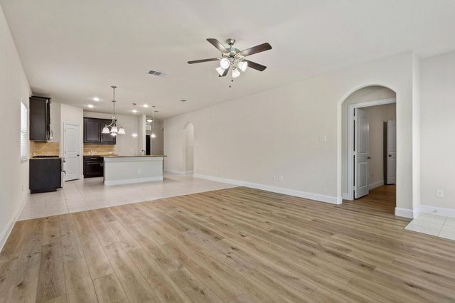 7822 Cottonwood Drive, Greenville, TX 75402