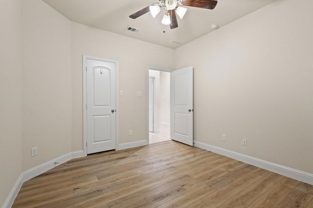 7822 Cottonwood Drive, Greenville, TX 75402