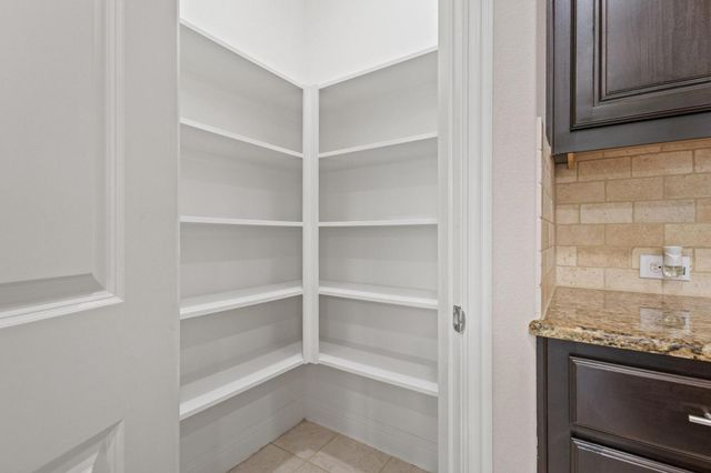 7822 Cottonwood Drive, Greenville, TX 75402