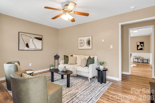 82 Lees Creek Road, Asheville, NC 28806