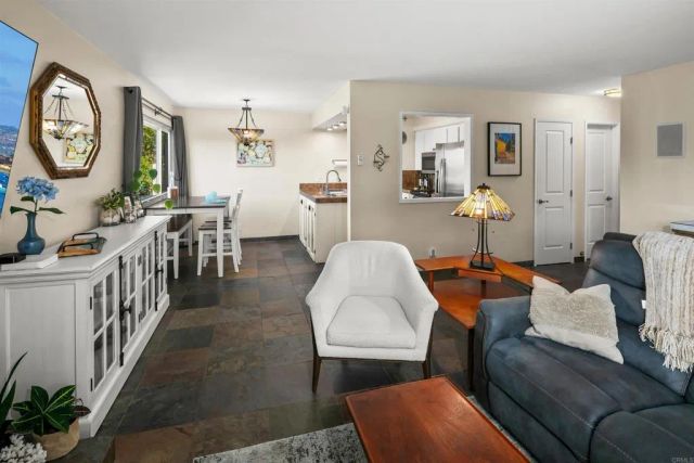 634 E Solana Circle, Solana Beach, CA 92075