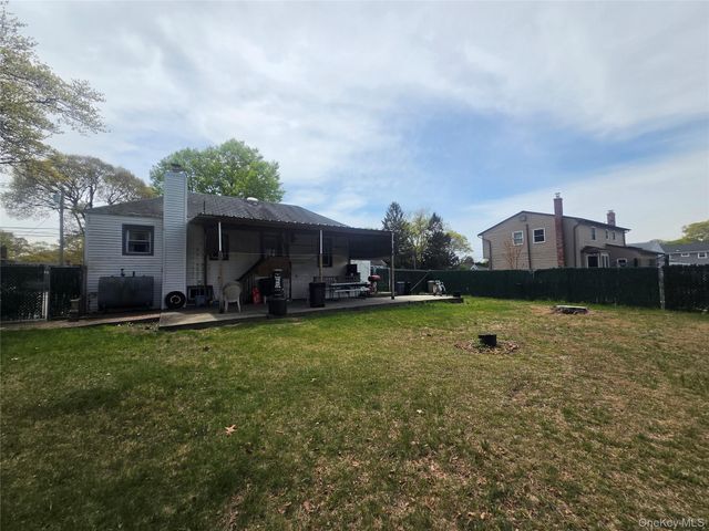 345 Boulder Street, Ronkonkoma, NY 11779