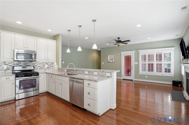 110 Giddy-Up Ln, Ashland, VA 23005