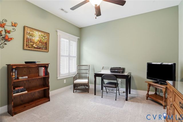 110 Giddy-Up Ln, Ashland, VA 23005