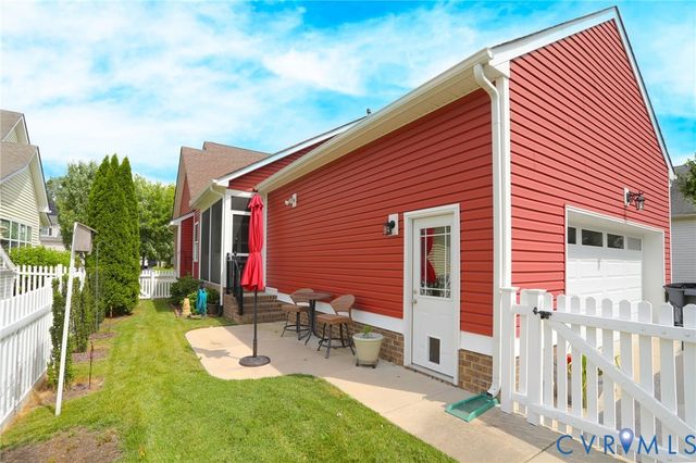 110 Giddy-Up Ln, Ashland, VA 23005
