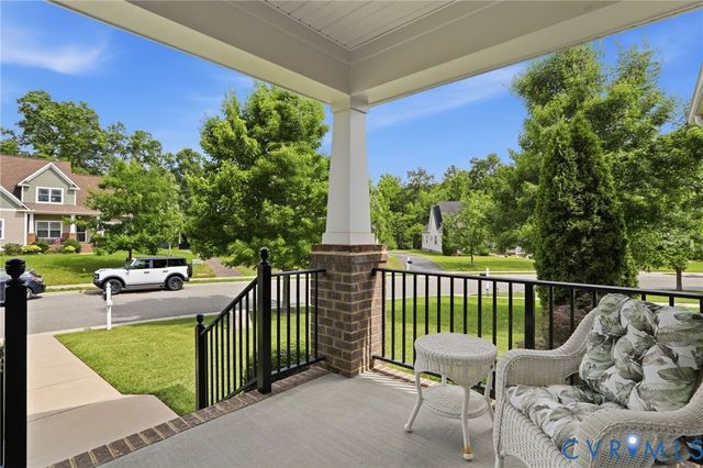 110 Giddy-Up Ln, Ashland, VA 23005