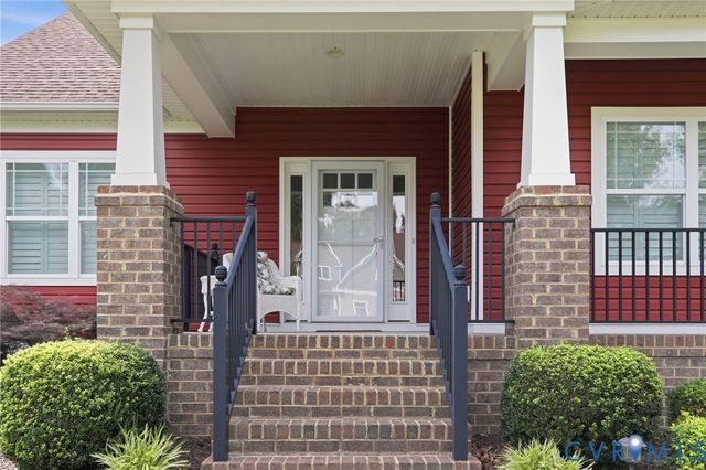110 Giddy-Up Ln, Ashland, VA 23005