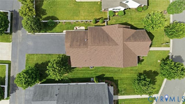 110 Giddy-Up Ln, Ashland, VA 23005