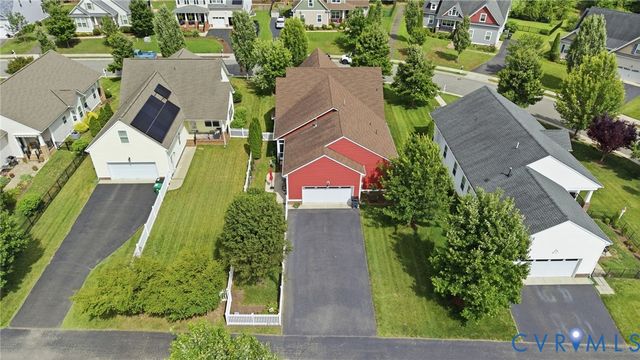 110 Giddy-Up Ln, Ashland, VA 23005