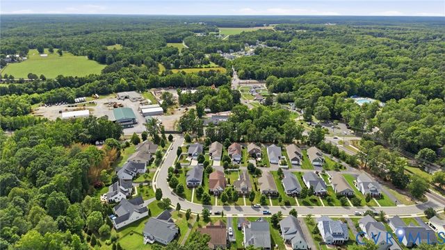 110 Giddy-Up Ln, Ashland, VA 23005