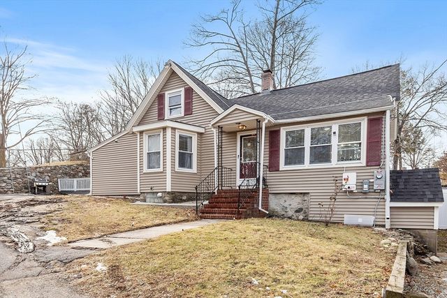 2 Grove St, Methuen, MA 01844