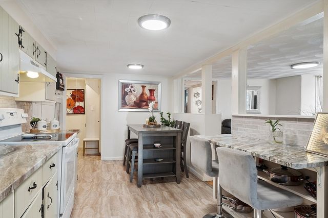 2 Grove St, Methuen, MA 01844