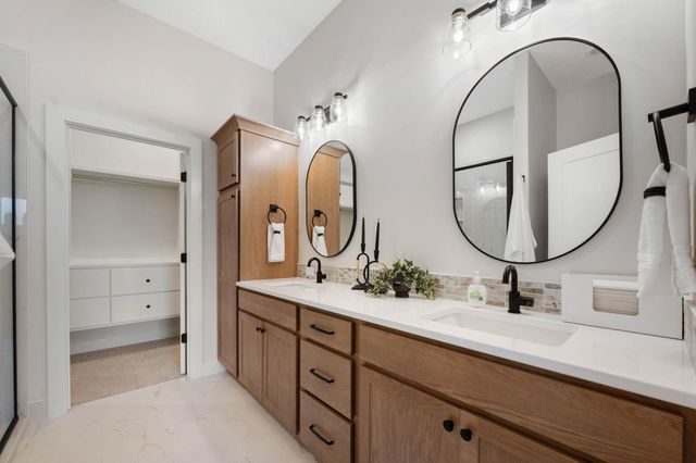 8513 W Pebble St, Maize, KS 67101