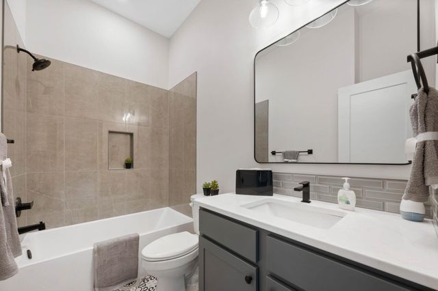 8513 W Pebble St, Maize, KS 67101