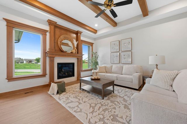 8513 W Pebble St, Maize, KS 67101