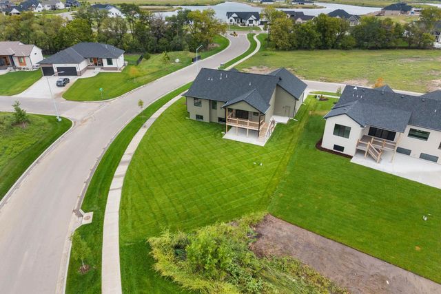 8513 W Pebble St, Maize, KS 67101