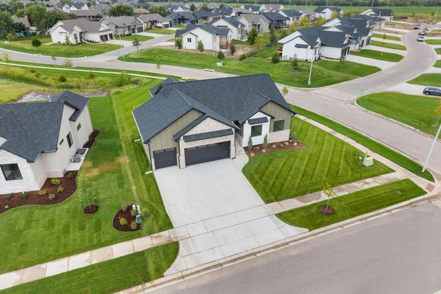 8513 W Pebble St, Maize, KS 67101