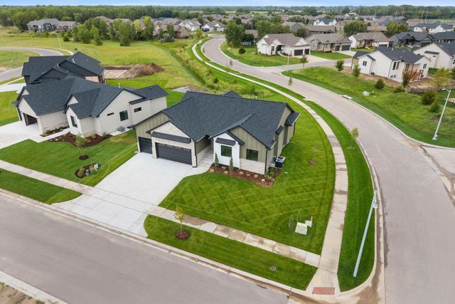 8513 W Pebble St, Maize, KS 67101