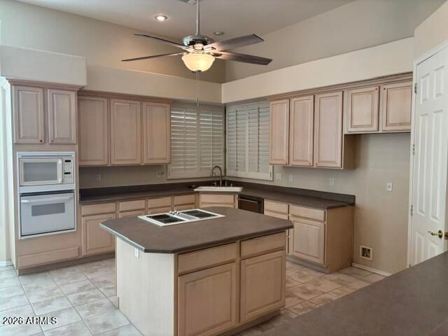 4419 E ROBIN Lane, Phoenix, AZ 85050