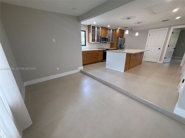 6125 Call St, Hollywood, FL 33024