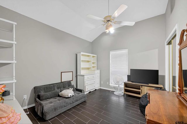 801 Beth Dr, Tyler, TX 75703