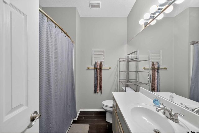 801 Beth Dr, Tyler, TX 75703