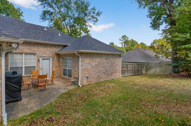 801 Beth Dr, Tyler, TX 75703