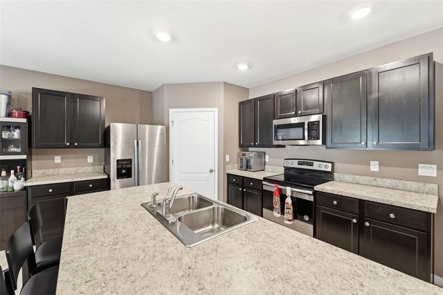 121 OLD MILL POND ROAD, Edgewater, FL 32141