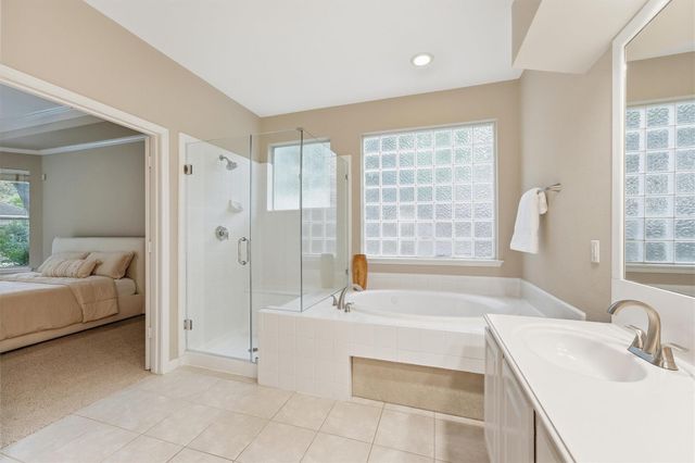 315 N Maple Glade Circle, The Woodlands, TX 77382