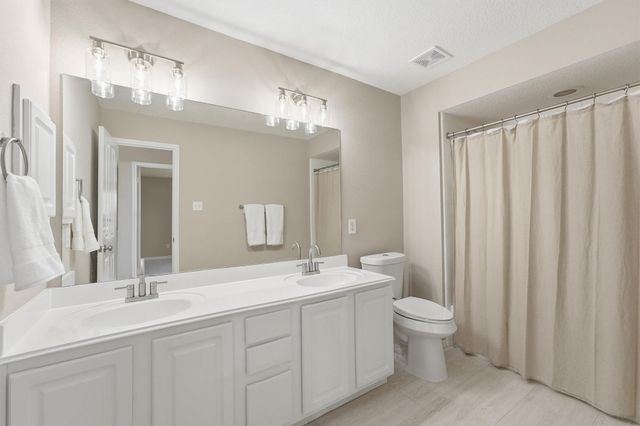 315 N Maple Glade Circle, The Woodlands, TX 77382