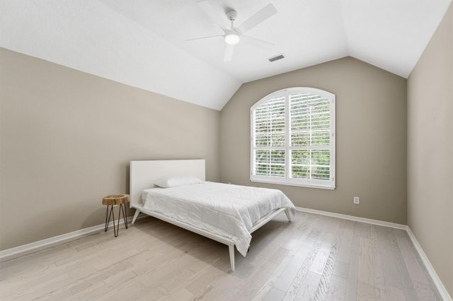 315 N Maple Glade Circle, The Woodlands, TX 77382