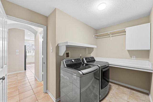 315 N Maple Glade Circle, The Woodlands, TX 77382