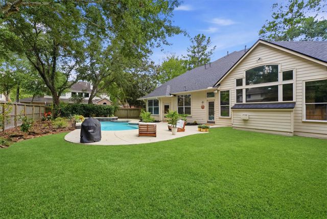 315 N Maple Glade Circle, The Woodlands, TX 77382