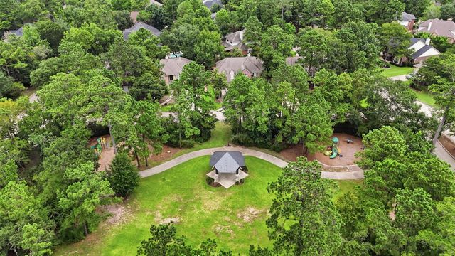 315 N Maple Glade Circle, The Woodlands, TX 77382