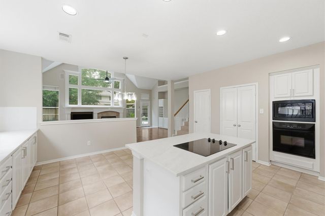 315 N Maple Glade Circle, The Woodlands, TX 77382
