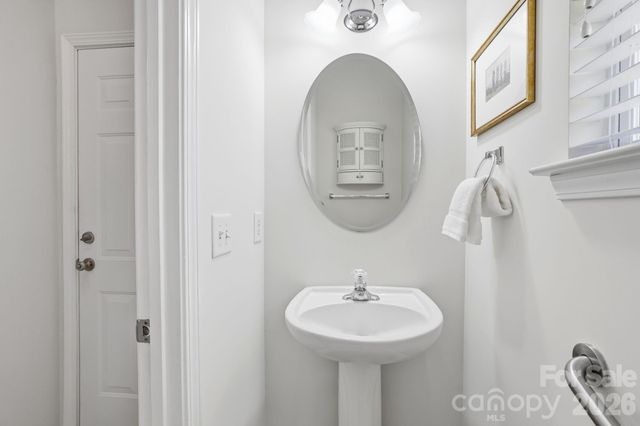 1348 Millbank Drive, Matthews, NC 28104