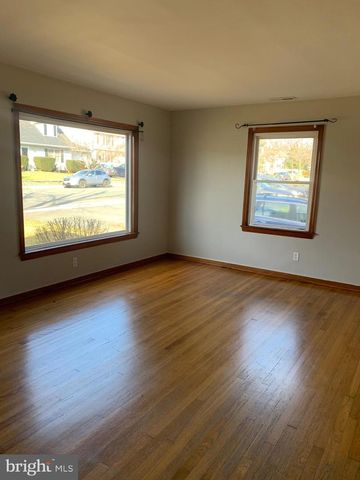 110 PERSHING AVE NW, Leesburg, VA 20176