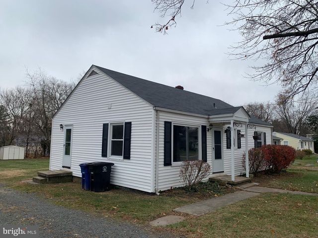 110 PERSHING AVE NW, Leesburg, VA 20176