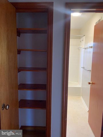 110 PERSHING AVE NW, Leesburg, VA 20176