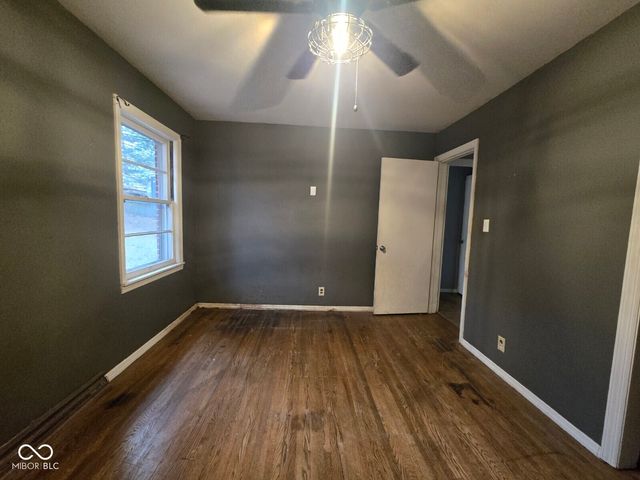 1040 S Fruitridge Avenue S, Terre Haute, IN 47803