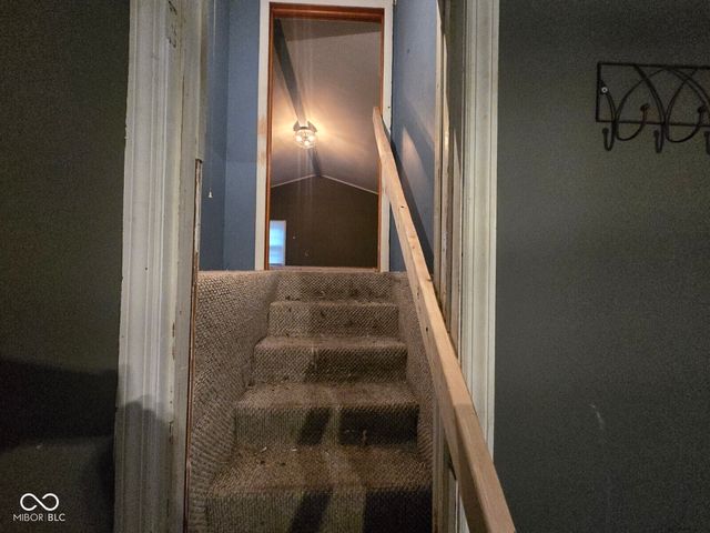 1040 S Fruitridge Avenue S, Terre Haute, IN 47803