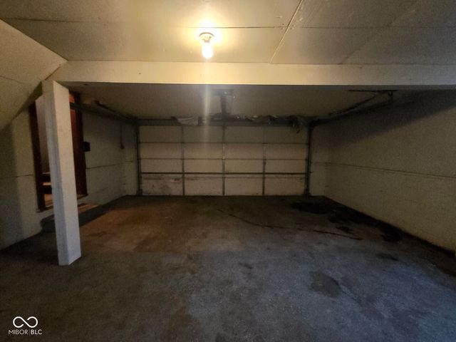 1040 S Fruitridge Avenue S, Terre Haute, IN 47803