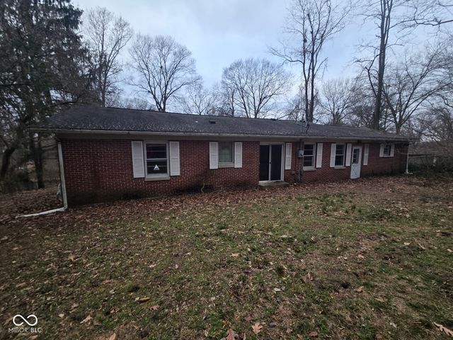 1040 S Fruitridge Avenue S, Terre Haute, IN 47803